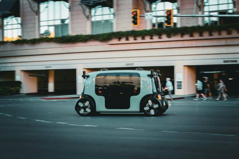 Home 2 152 robo taxi